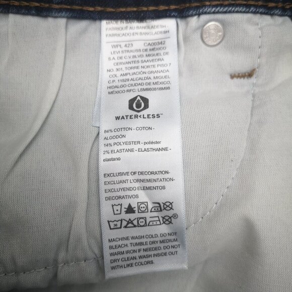 Denizen from Levi's Ladies Size 33 Mid Rise Medium Wash Jean Shorts - Picture 5 of 13